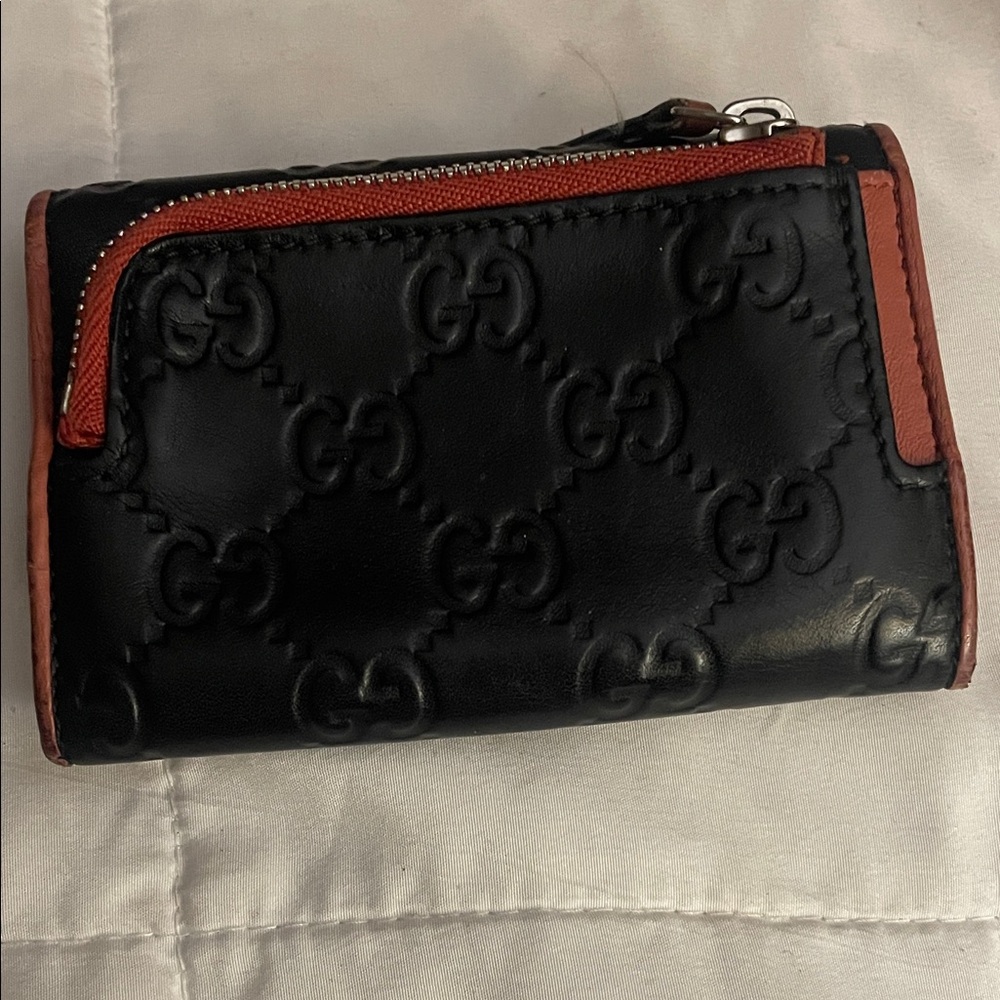 Gucci Black and Brown Embossed Wallet - Picture 2 of 4